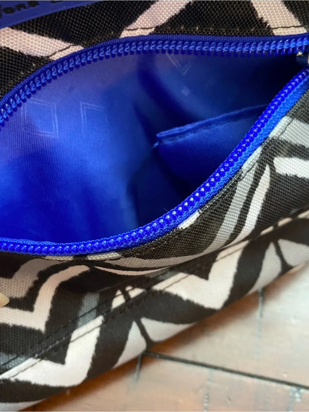 Vera Bradley Lighten Up Large Clamshell Cosmetic Bag - Lotus Chevron (Retired)
